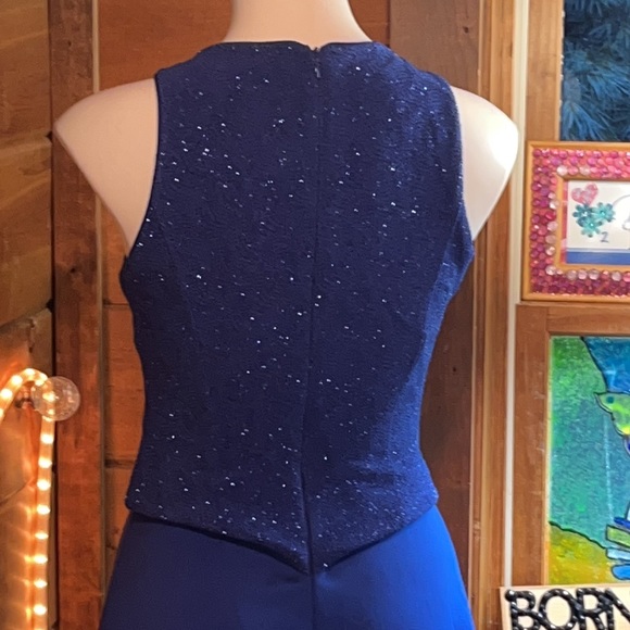 Formal Dress - Absolutely stunning - Picture 15 of 15